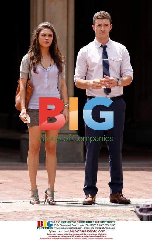 Mila Kunis and Justin Timberlake on "Friends with Benefits" set