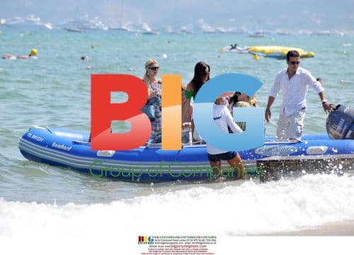 Paris & Nicky Hilton on Speed Boat