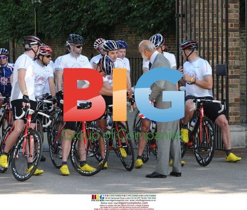 Nigel Mansell Kicks Off Charity Cycle Trek