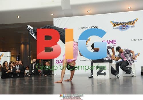 Diversity Performs at Dragon Quest Launch