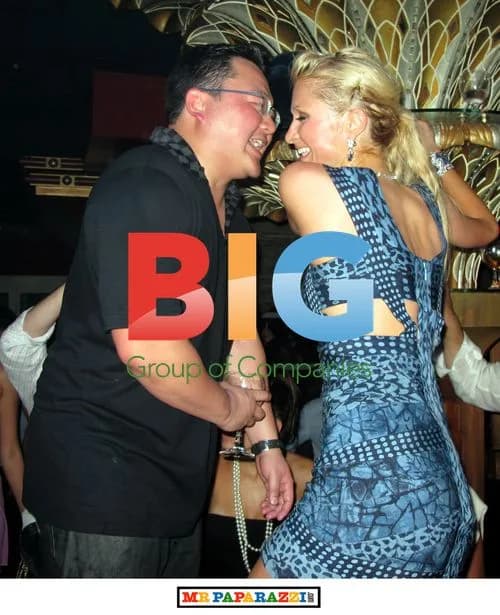 Paris Hilton's new boyfriend buys out Crystal Champagne at club