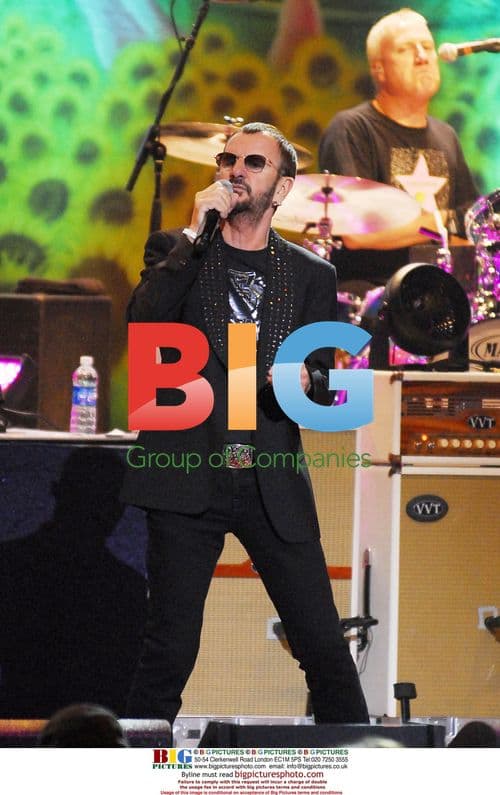 Ringo Starr Performing with All-Starr Band