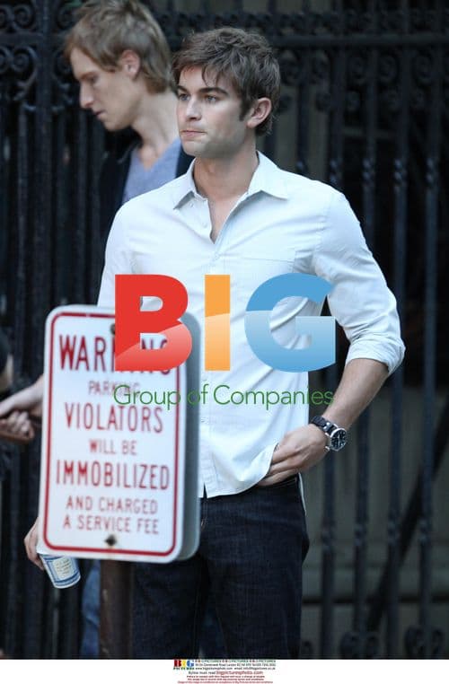 Chace Crawford and Katie Cassidy on 'Gossip Girl' Set