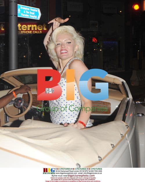 Marilyn Monroe Lookalike at Boujis