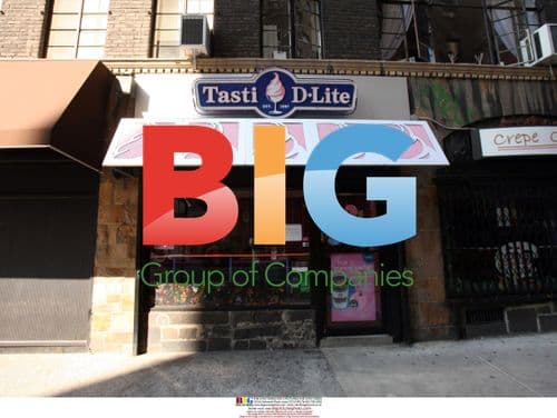 Chelsea Clinton Visits Frozen Yogurt Stores