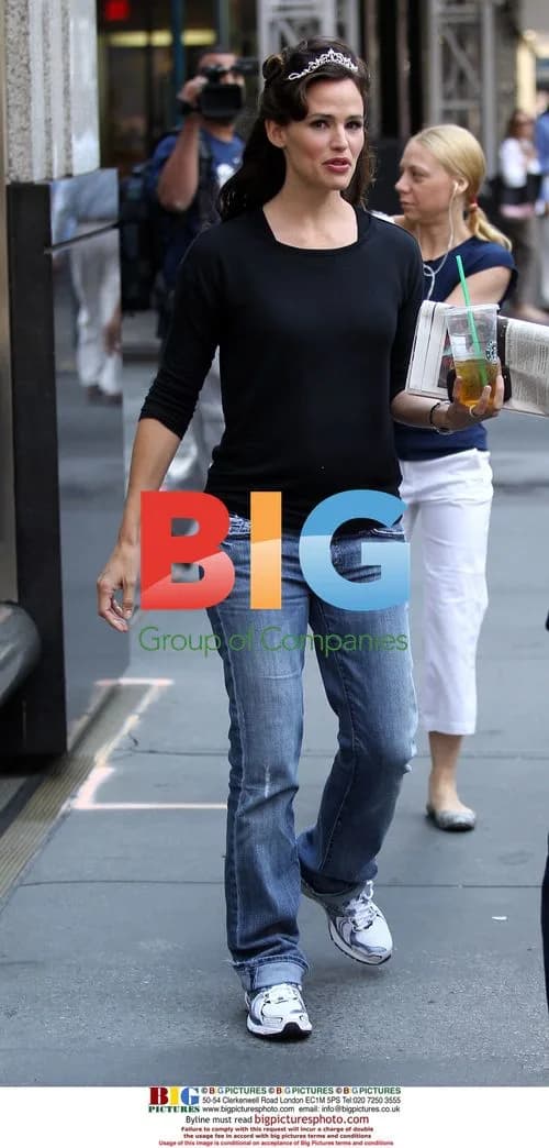 Jennifer Garner on 'Arthur' Set