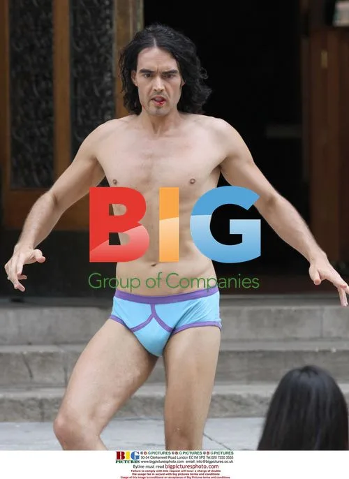 Russell Brand Filming 'Arthur' in NYC