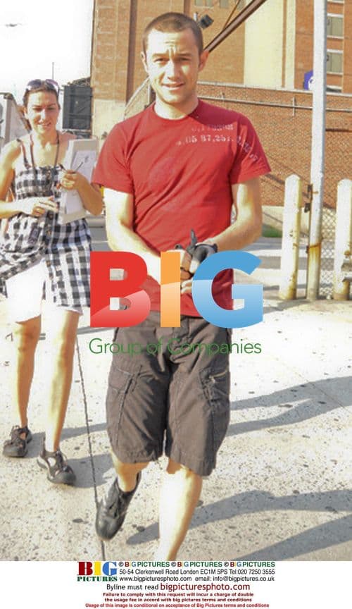 Joseph Gordon-Levitt on the set of Premium Rush