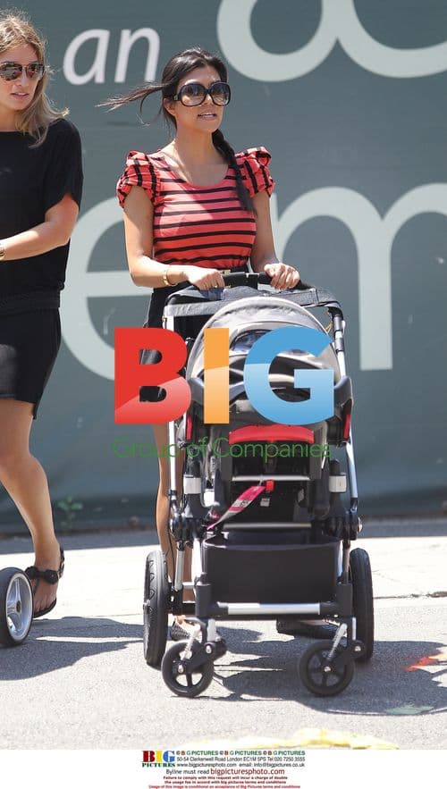 Kourtney Kardashian with friend and babies