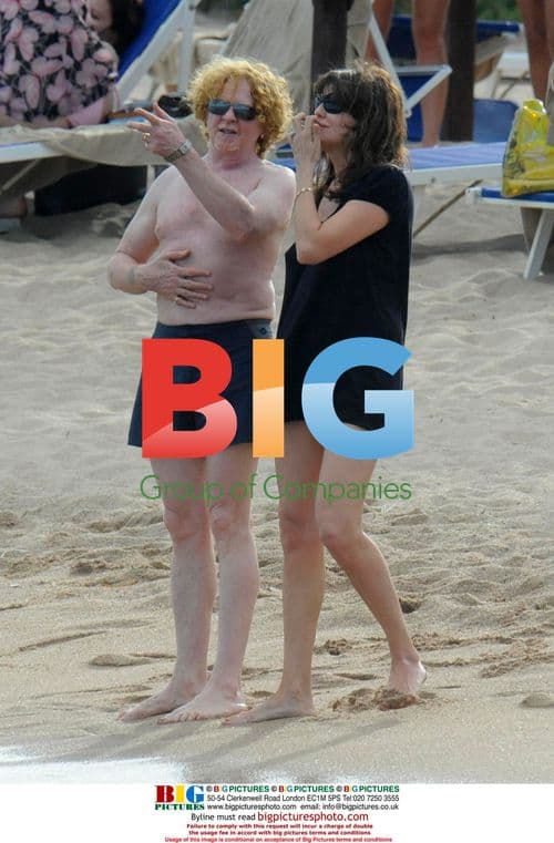 Mick Hucknall and family on Sardinian beach