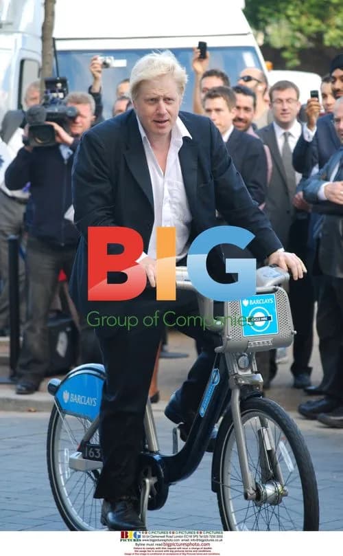 Boris Johnson Tests London Bike Hire Scheme