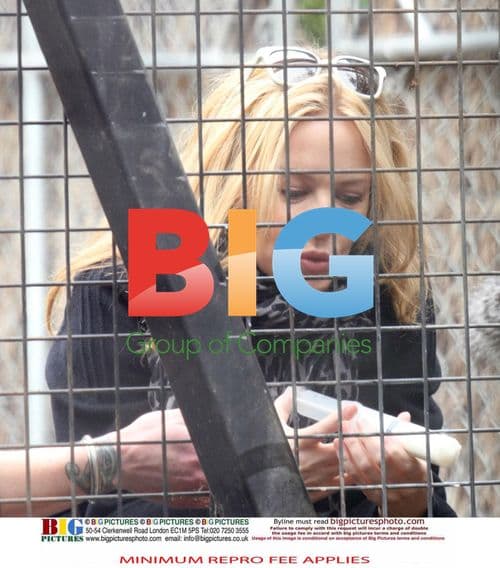 Kylie Minogue and Andres Velencoso at Melbourne Zoo