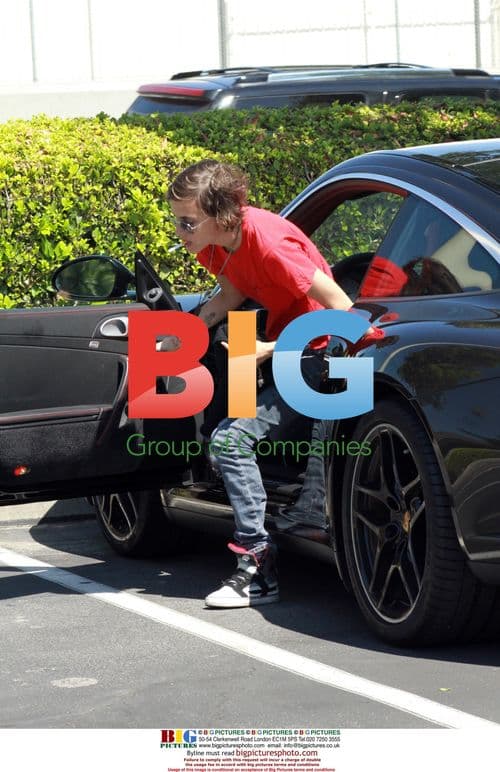 Samantha Ronson Visits Lindsay Lohan