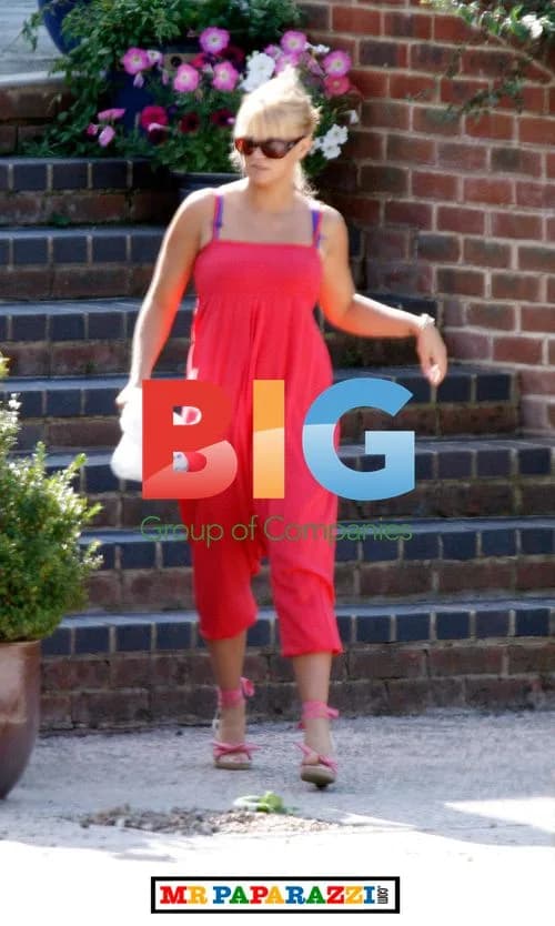 Kerry Katona Leaving with Kids