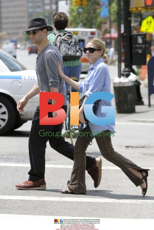 Ashley Olsen and Justin Bartha Spotted in East Village