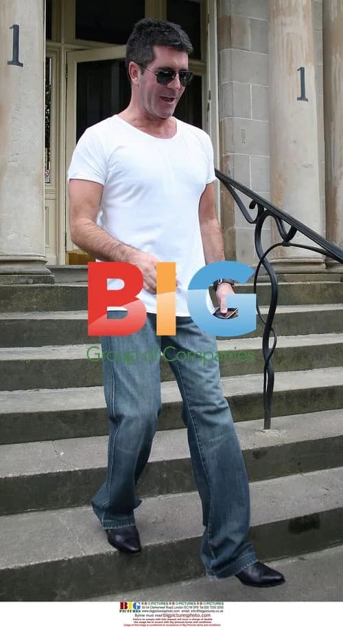 Simon Cowell Leaves Hotel for X-Factor Auditions