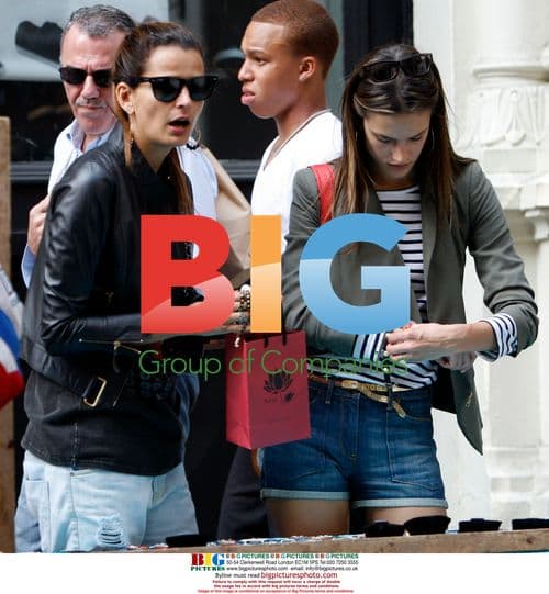 Models Fernanda Motta and Alessandra Ambrosio Shopping in Soho