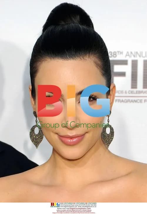 Kim Kardashian at 2010 FiFi Awards