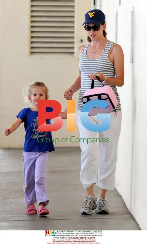 Jennifer Garner with daughter Violet in Santa Monica
