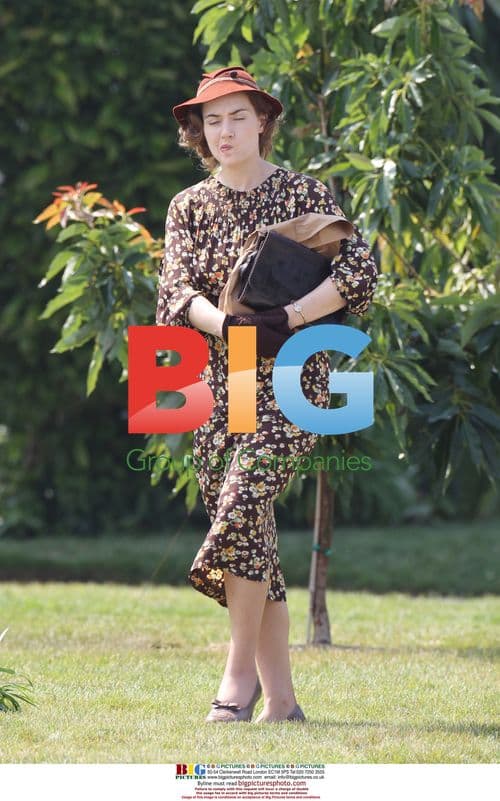 Kate Winslet Filming 'Mildred Pierce'