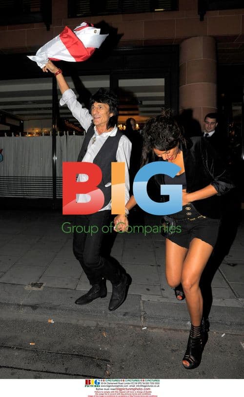 Ronnie Wood and Ana Araujo Leaving London Restaurant