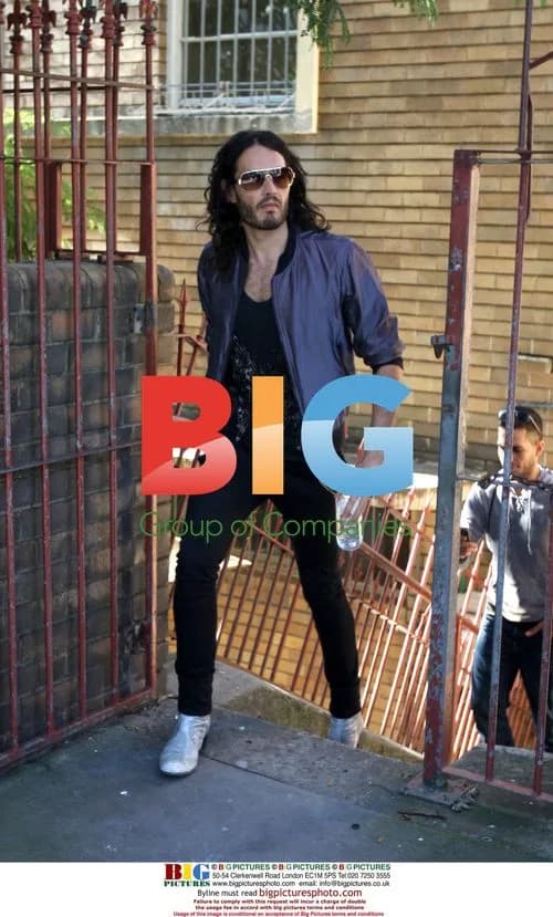 Russell Brand Leaves Sydney Meeting