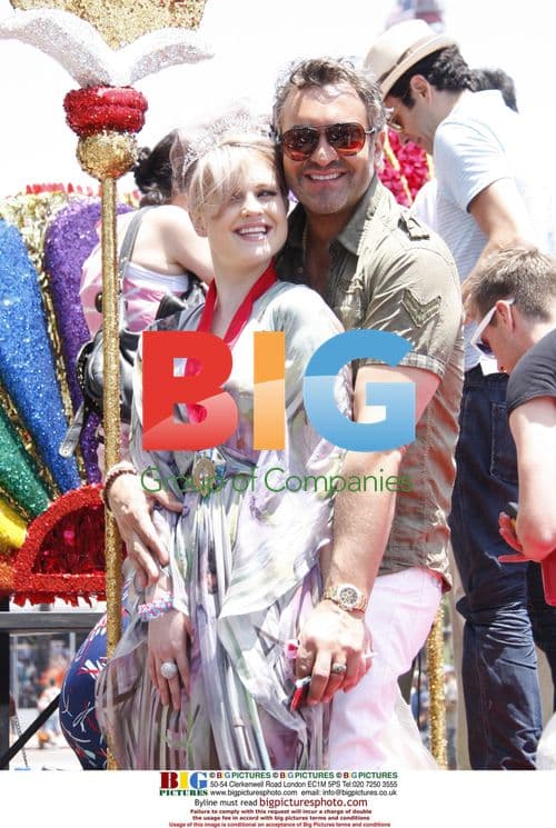 Kelly and Sharon Osbourne at L.A. Gay Pride Parade