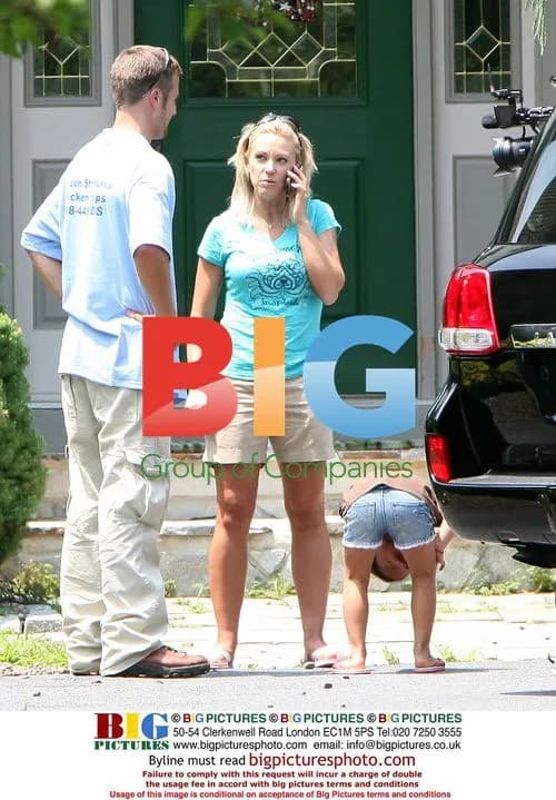 Kate Gosselin with Kids Filming 'Kate Plus Eight'