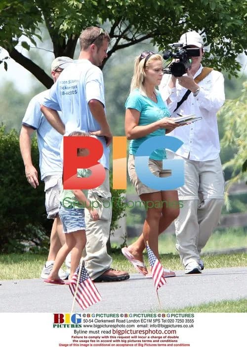 Kate Gosselin Filming 'Kate Plus Eight' with Kids