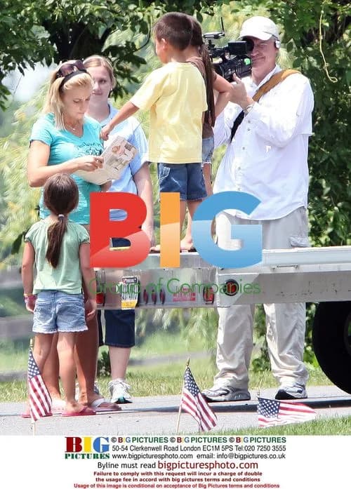 Kate Gosselin with kids on 'Kate Plus Eight'