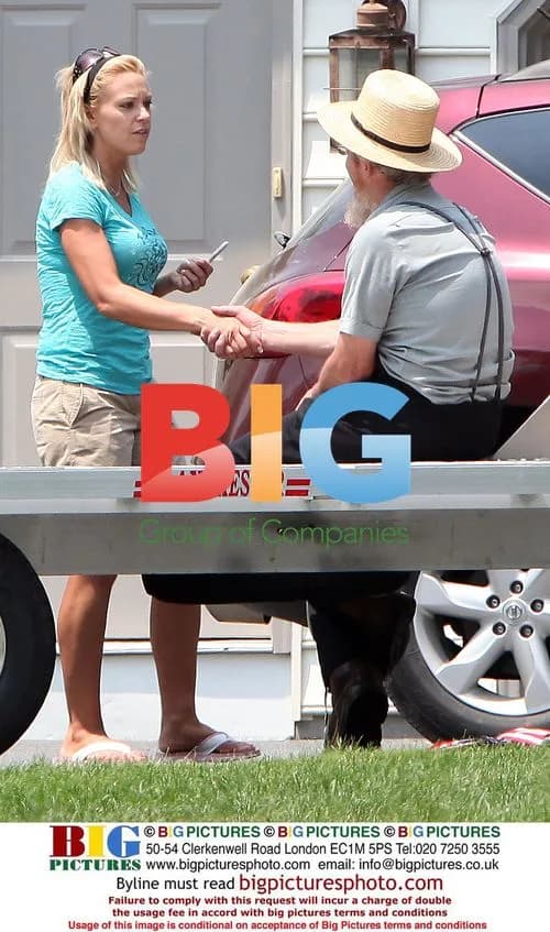 Kate Gosselin with kids filming "Kate Plus Eight"