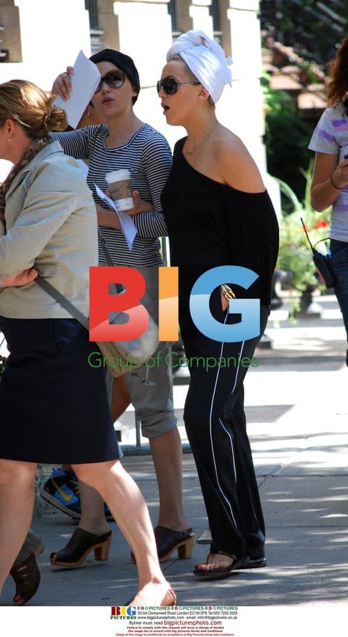 Kate Hudson on Set of "Something Borrowed"