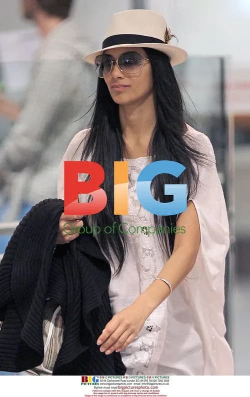 Nicole Scherzinger at Montreal Airport