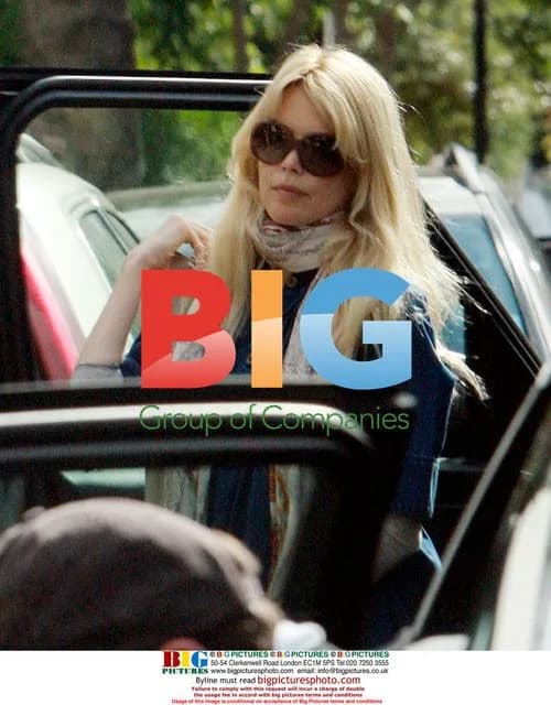Claudia Schiffer Registers Baby in London