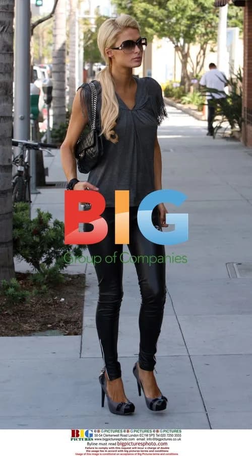 Paris Hilton visits Joseph Martin, Beverly Hills