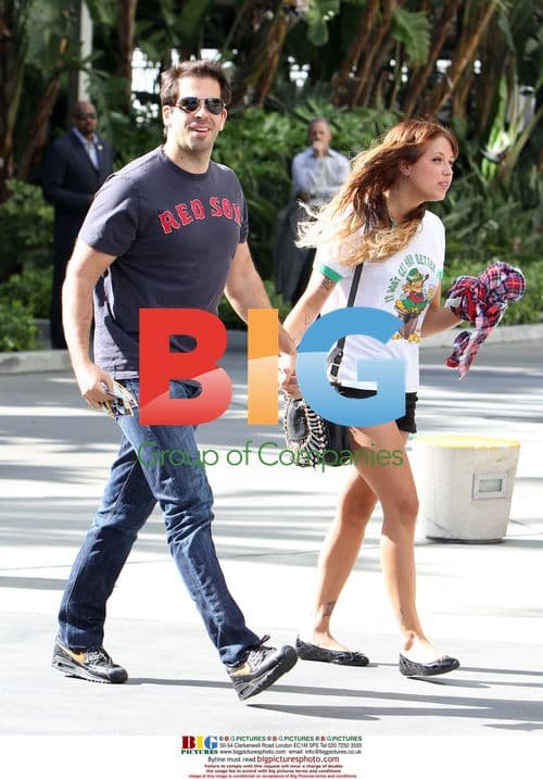 Eli Roth and Peaches Geldof at Lakers Game