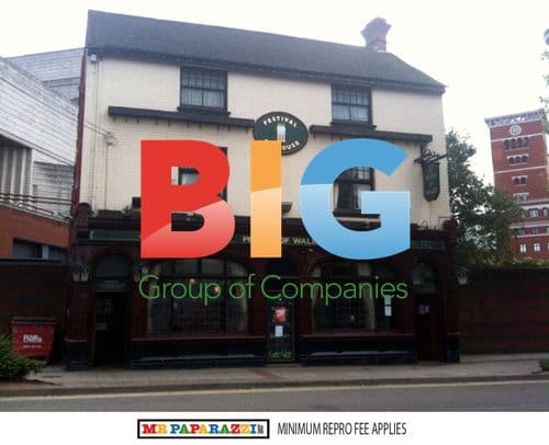 Lady Gaga at Local Pub