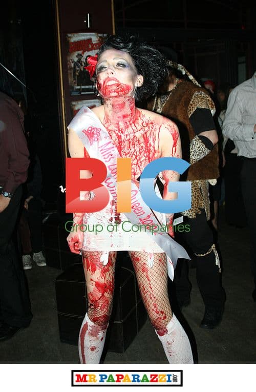 Winner - Collette Von Tora at Miss Zombie Pageant 2010