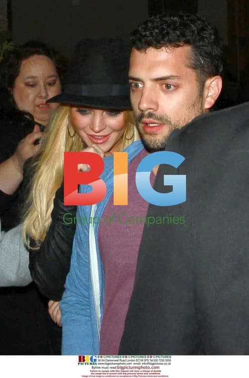 Lindsay Lohan Entering Nightclub