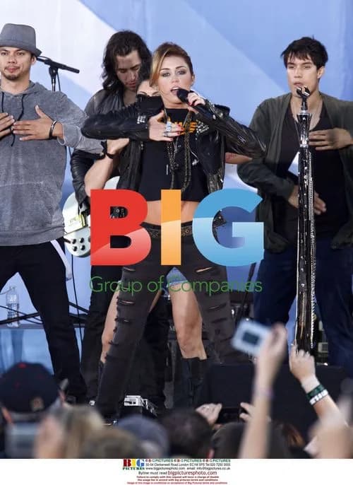 Brett Michaels and Miley Cyrus perform on 'GMA'