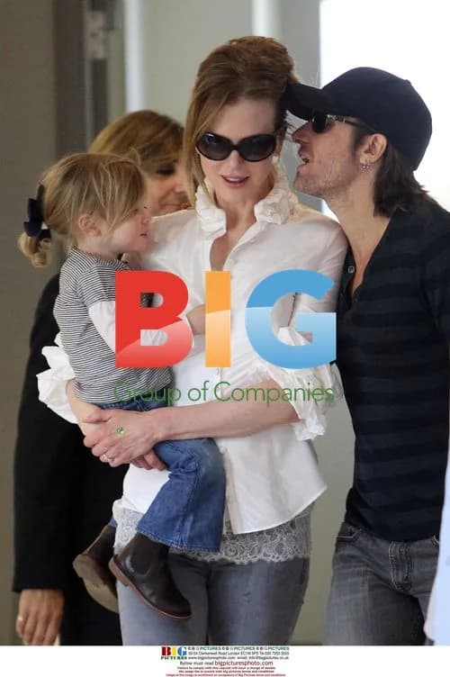 Nicole Kidman and daughter arrive at LAX