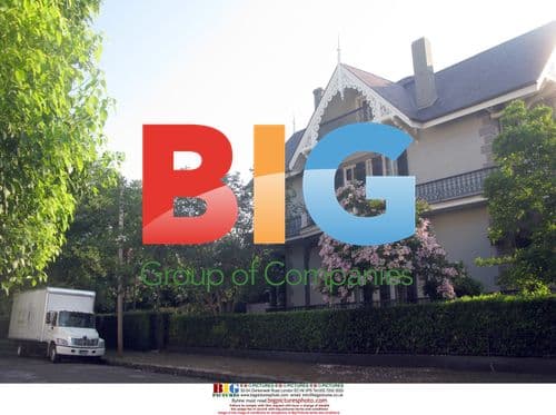 Sandra Bullock Moving Truck in New Orleans