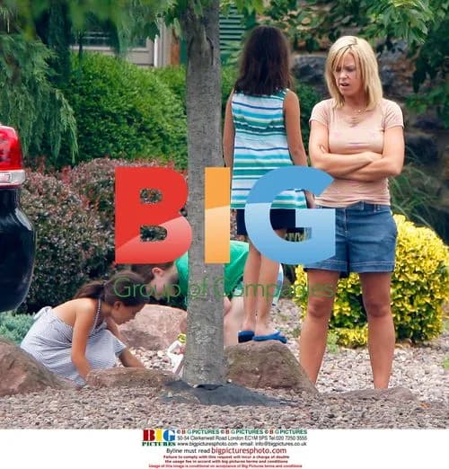 Kate Gosselin with Children on Memorial Day