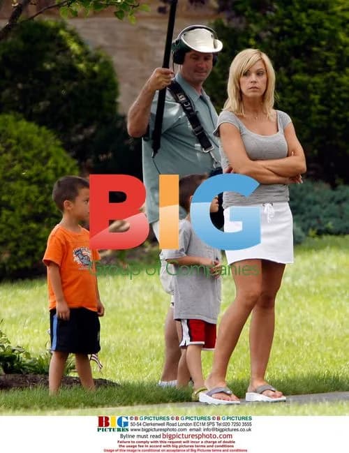 Kate Gosselin and Steve Neild Spotted at Home