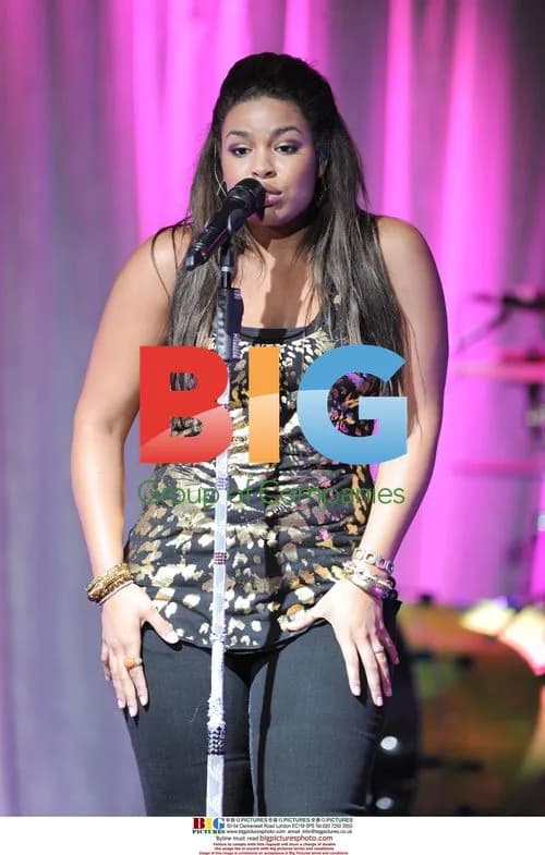 Jordin Sparks Performs Live in Florida