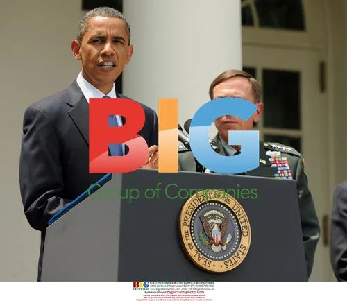 Obama announces Petraeus to replace McChrystal