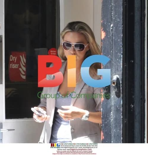 Ola Jordan Gets Nails Done in Liverpool