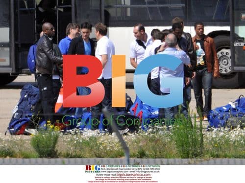 French soccer team arrives in Paris after 2010 World Cup defeat