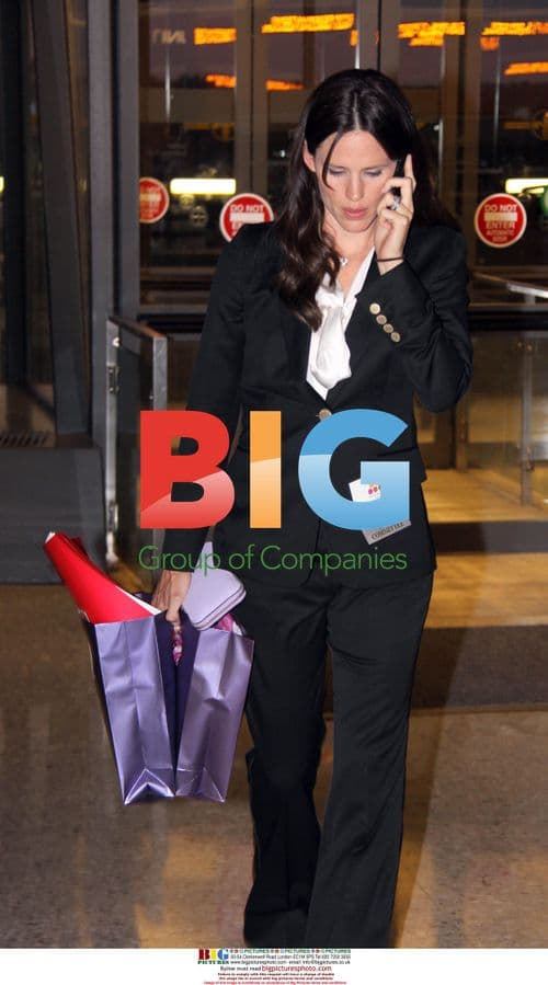 Jennifer Garner Arrives at Dulles Airport