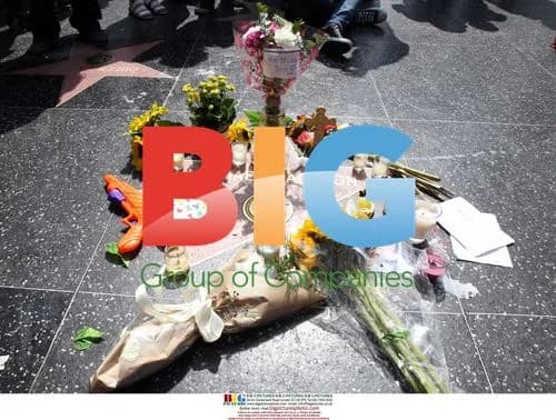 Fans Leave Gifts at Michael Jackson's Hollywood Star